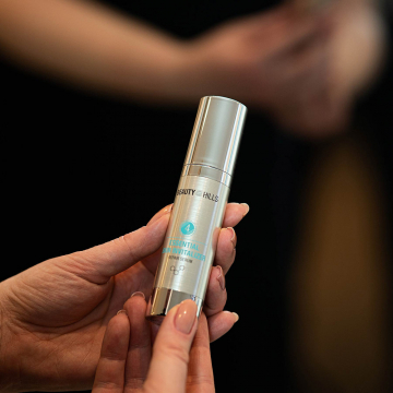 Essential Skin Invitalizer / Восстанавливающая сыворотка "Эссеншиал Скин Инвиталайзер" / 30 мл / Предотвращает воспаления и уменьшает покраснения (розацея)
